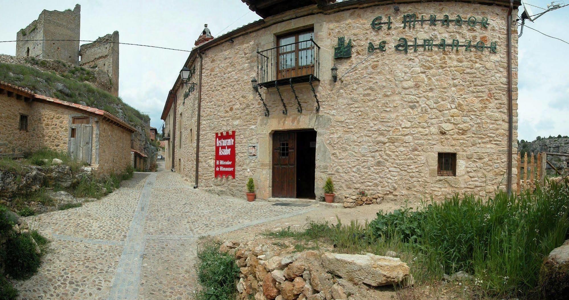 El Mirador De Almanzor Pensionat Calatañazor Eksteriør billede